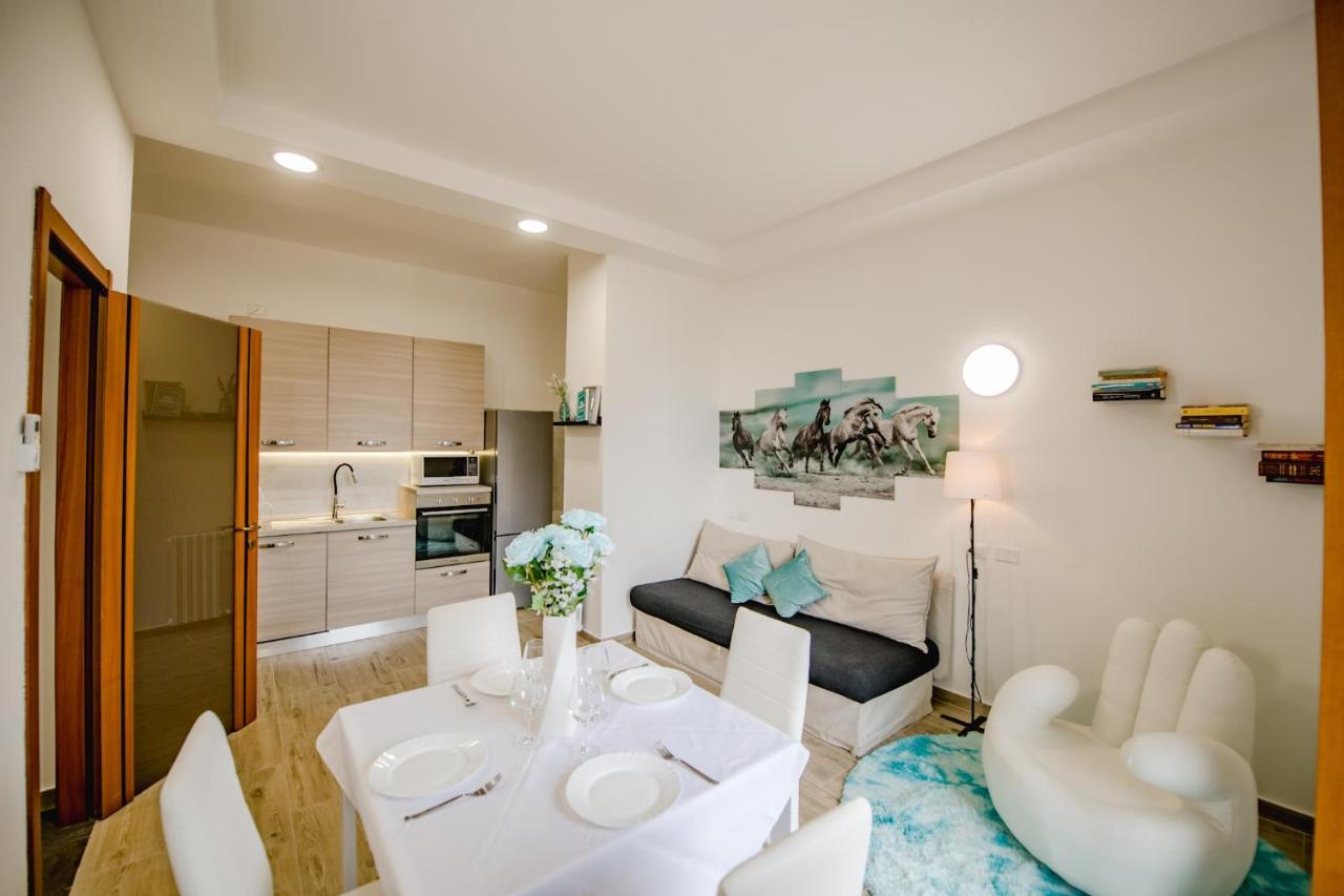 Apartamento ! Tiffany ! Cinema - Metro 5 Min - 70Mq Milán Exterior foto